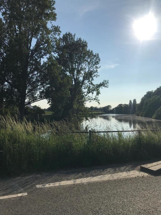 Leuk Vakantiewoning Dijk Woning Met 3 Slaapkamers Dicht Bij De Belgische Grensen Westdorpe Esterno foto